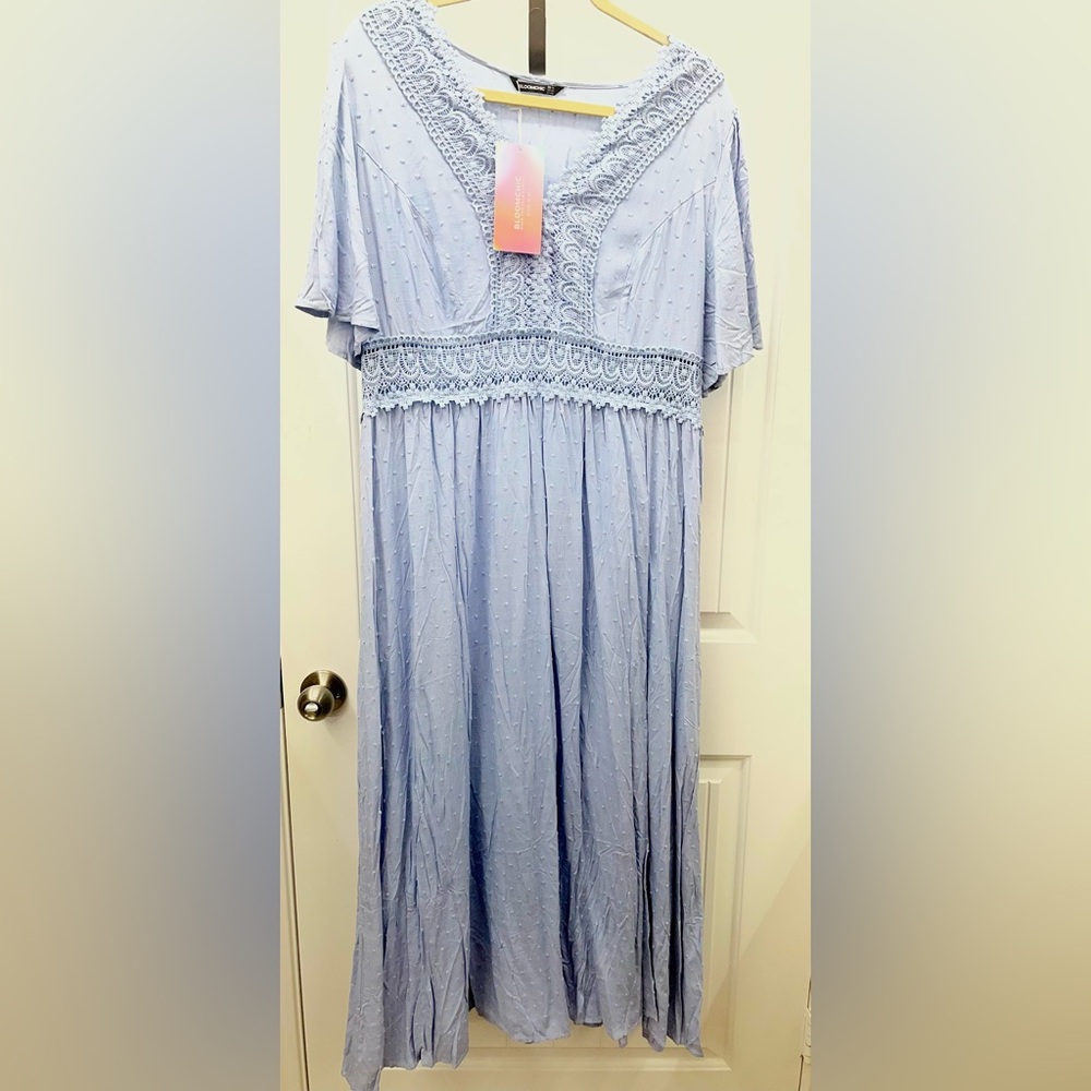 NWT 16 Plus BloomChic Blue VNeck Elastic Waist  Dress